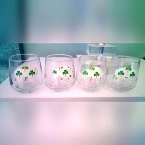 NWT - MINI BUFFALO LOVE OF THE IRISH SHOT GLASSES (Set of 4)